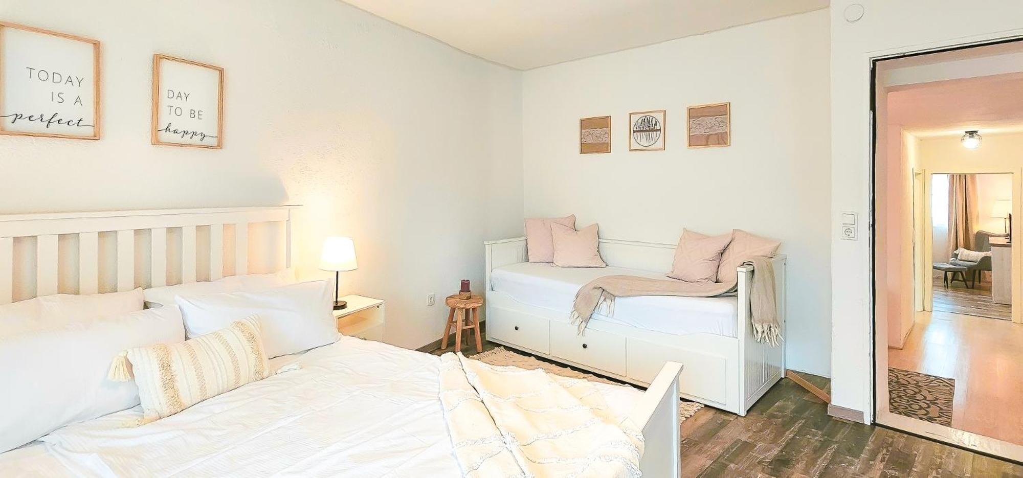 Weisweil  Apartment Suedwind - Beautiful Premium Apartment With 2 Bedrooms Near Rhine Falls & Zurich Airport In Klettgau מראה חיצוני תמונה